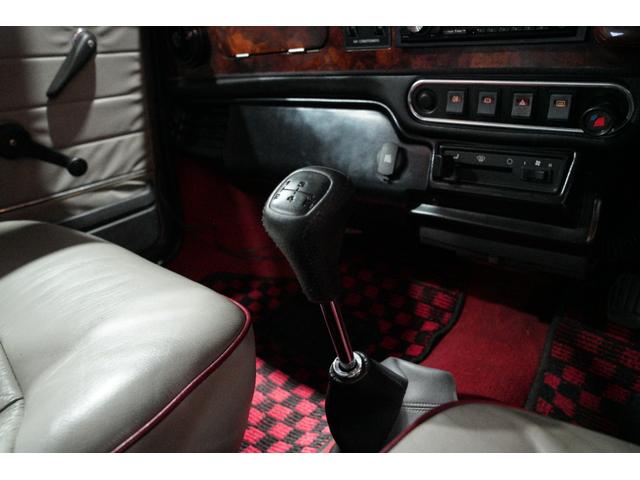 MINI クーパー ヘリテイジコレクション ユーコングレイ 4速MT レザーシート ウッドパネル 12インチAW 2灯フォグライト 社外キーレス ルーフラック(34枚目)