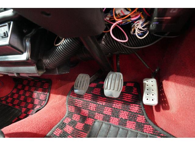 MINI クーパー ヘリテイジコレクション ユーコングレイ 4速MT レザーシート ウッドパネル 12インチAW 2灯フォグライト 社外キーレス ルーフラック(35枚目)