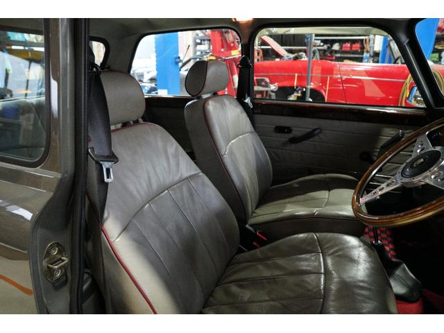 MINI クーパー ヘリテイジコレクション ユーコングレイ 4速MT レザーシート ウッドパネル 12インチAW 2灯フォグライト 社外キーレス ルーフラック(42枚目)