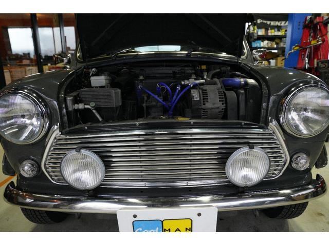 MINI クーパー ヘリテイジコレクション ユーコングレイ 4速MT レザーシート ウッドパネル 12インチAW 2灯フォグライト 社外キーレス ルーフラック(48枚目)