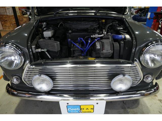 MINI クーパー ヘリテイジコレクション ユーコングレイ 4速MT レザーシート ウッドパネル 12インチAW 2灯フォグライト 社外キーレス ルーフラック(49枚目)