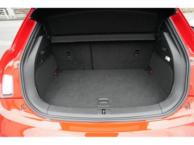 Ｓ１スポーツバック ベースグレード　ベースグレード（４名）　６ＭＴ　レッドキャリパー　ハーフレザーシート　クリアランスソナー　プッシュスタート　純正１８インチＡＷ　純正ナビ　ＴＶ（45枚目）