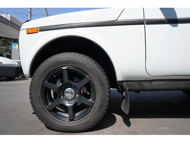 ニーバ ベースグレード 社外16インチAW ワイヤレス集中ロック(16枚目)