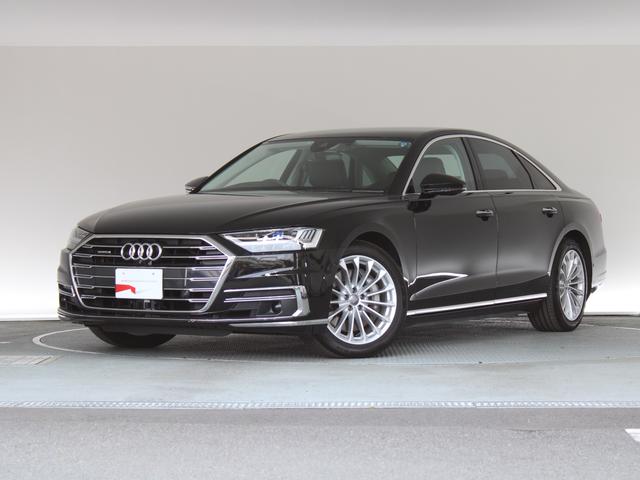 アウディ A8
