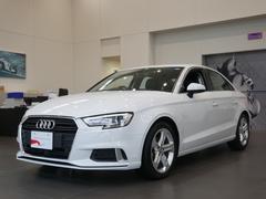 アウディ　Ａ３セダン　１．４　ＴＦＳＩ　ｓｐｏｒｔ　認定中古車