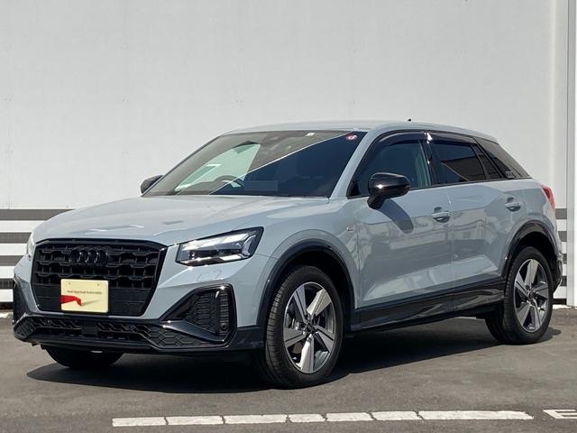アウディ Q2