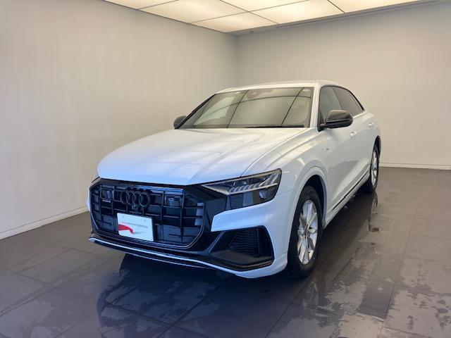 Ｑ８ 　５５　ＴＦＳＩ　ｑｕａｔｔｒｏ　Ａｕｄｉ認定中古車　正規ディーラー　４ＷＤ　Ａｕｄｉ　Ａｐｐｒｏｖｅｄ　Ａｕｔｏｍｏｂｉｌｅ（1枚目）