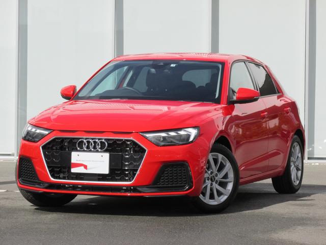 アウディ Ａ１スポーツバック ２５ＴＦＳＩ　アドバンスド　ワンオーナー　ナビパッケージ