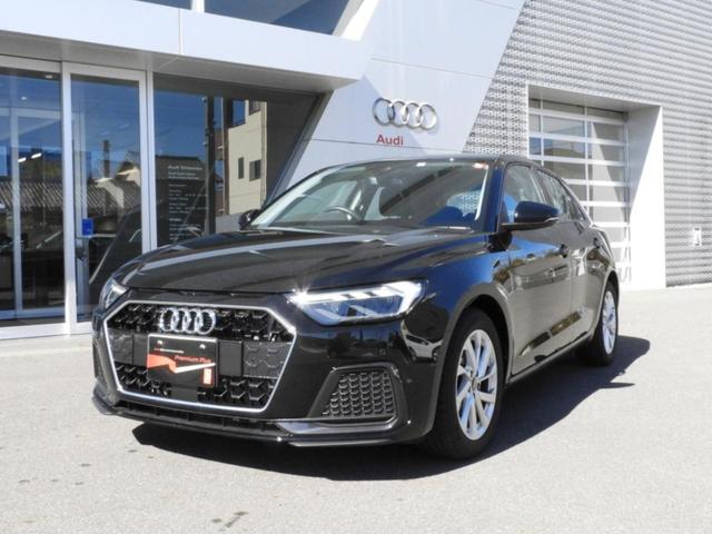 Ａ１スポーツバック ２５ＴＦＳＩ　アドバンスド　アウディ認定中古車保証　コンビニエンス＆アシスタンスパッケージ　ナビゲーションパッケージ　アダプティブクルーズコントロール　ＬＥＤリヤコンビネーションライト（1枚目）