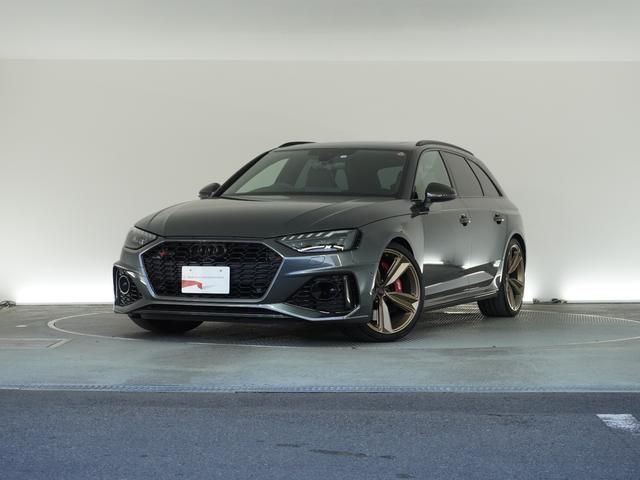 アウディ ＲＳ４アバント