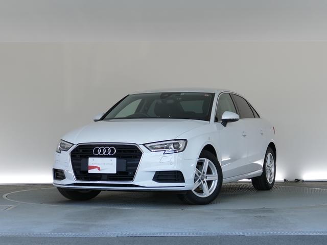 アウディ Ａ３セダン ３０ＴＦＳＩ　メモリーナビ　ＥＴＣ　衝突被害軽減ブレーキ　アダプティブクルーズコントロール　レーンキープアシスト　障害物センサー　バックカメラ　フルセグＴＶ　ＤＶＤ　ミュージックサーバー　アルミホイール　禁煙車