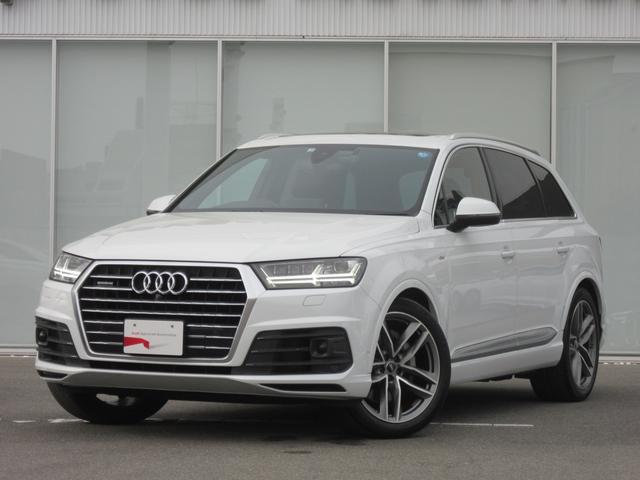 アウディ Ｑ７ ３．０ＴＦＳＩクワトロ　ワンオーナー・４ＷＳ・７シーターＰ・マトリクスＬＥＤ・パノラマＳＲ・２１インチＡＷ・リアシートヒーター・バルコナレザー・リアサンブラインド・４ゾーンデラックスエアコン