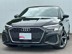 アウディ　Ａ３セダン　３０ＴＦＳＩ　Ｓライン