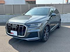 アウディ　Ｑ７　４５ＴＦＳＩクワトロ