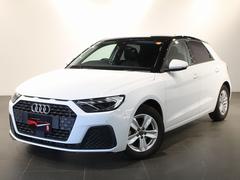 Ａ１スポーツバック ２５ＴＦＳＩ　認定中古車／ＬＥＤパッケージ／ＭＭＩ　ナビゲーションシステム／アシスタンスパッケージ／アダプティブクルーズコントロール／コントラストルーフ／コンビニエンスパッケージ