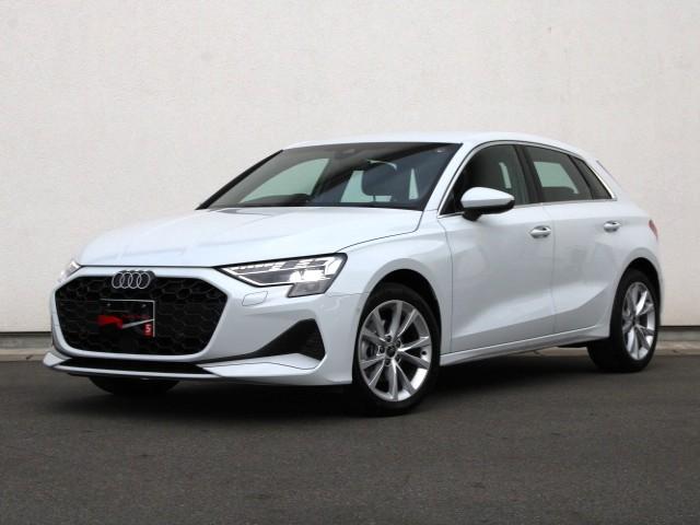 Ａ３(アウディ) スポーツバック３０ＴＦＳＩアドバンスド　コンビニエンス＆アシスタンスパッケージライト　ナビゲーションパッケージ 中古車画像