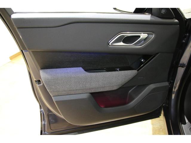 LAND ROVER RANGE ROVER VELAR DYNAMIC HSE P400E