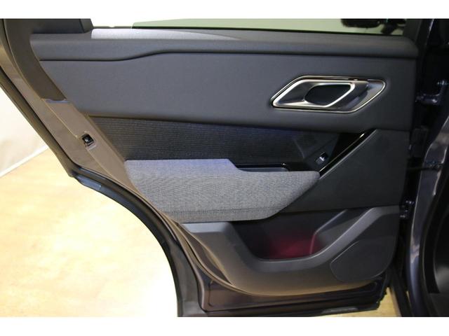 LAND ROVER RANGE ROVER VELAR DYNAMIC HSE P400E