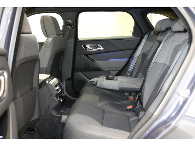 LAND ROVER RANGE ROVER VELAR DYNAMIC HSE P400E