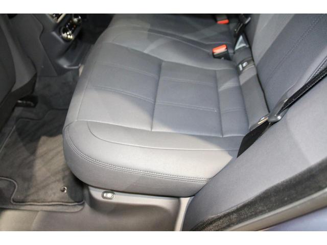 LAND ROVER RANGE ROVER VELAR DYNAMIC HSE P400E