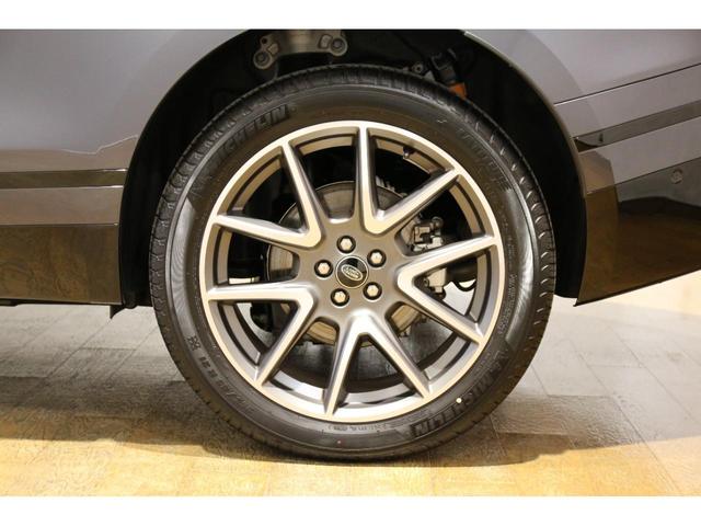 LAND ROVER RANGE ROVER VELAR DYNAMIC HSE P400E