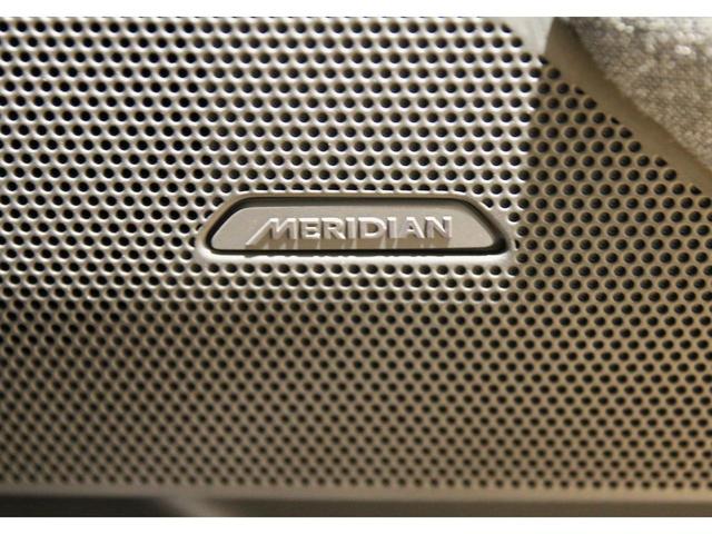 LAND ROVER RANGE ROVER VELAR DYNAMIC HSE P400E