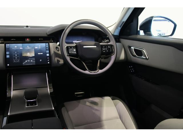 レンジローバーヴェラール ダイナミック　ＳＥ　Ｄ２００　認定中古車　フィックスドパノラミックルーフ　フロントシートヒーター＆クーラー　ブラックコントラストルーフ　プライバシーガラス　２０インチアルミホイール　メリディアンサウンド　フル液晶ディスプレイ（4枚目）