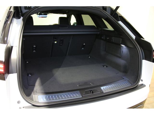 LAND ROVER RANGE ROVER VELAR DYNAMIC HSE P400E