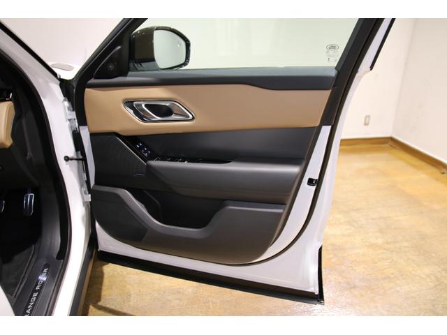 LAND ROVER RANGE ROVER VELAR DYNAMIC HSE P400E