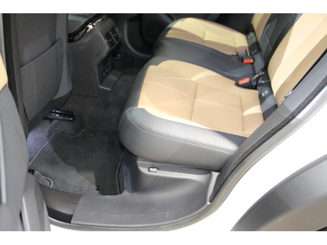 LAND ROVER RANGE ROVER VELAR DYNAMIC HSE P400E