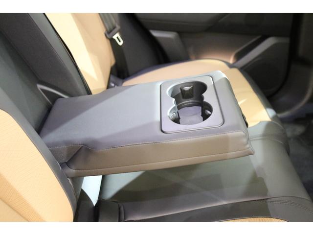 LAND ROVER RANGE ROVER VELAR DYNAMIC HSE P400E