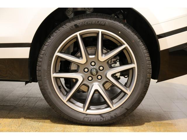 LAND ROVER RANGE ROVER VELAR DYNAMIC HSE P400E