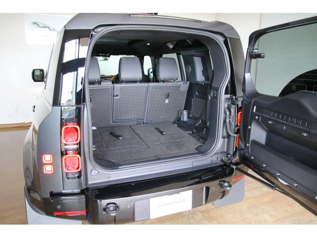 ディフェンダー 110X-ダイナミックHSE D300 認定中古車 エアサス7人乗りファミリーパック ブラックエクステリアパック 22インチブラックホイール ヘッドアップディスプレイ クリアサイトリアビューミラー シートクーラー 弊社販売ワンオーナー(10枚目)