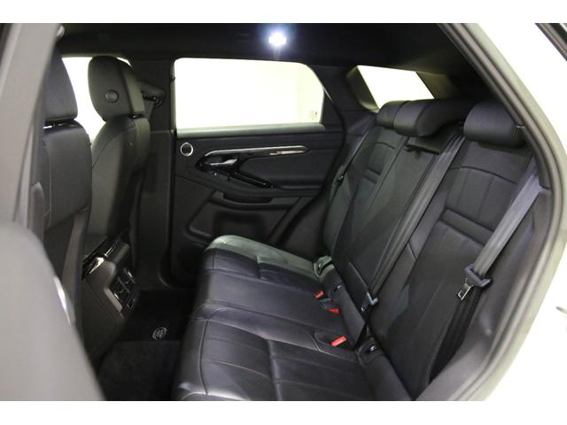 レンジローバーイヴォーク 認定中古車 弊社販売ワンオーナー 20インチグロスブラックアルミホイール ワイヤレスブルートゥース接続 ブラックコントラストルーフ Pivi Proナビゲーション ワイヤレス充電 プライバシーガラス(22枚目)