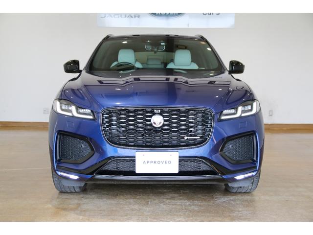 Fペイス R-ダイナミックブラックキュレーテッドフォージャパン 特別仕様車 弊社販売ワンオーナー 認定中古車 ガラスルーフ コールドクライメイトパック ワイヤレスデバイスチャージング シートメモリー機能 認定中古車保証2年付(2枚目)