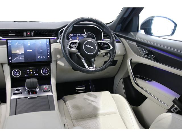 Fペイス R-ダイナミックブラックキュレーテッドフォージャパン 特別仕様車 弊社販売ワンオーナー 認定中古車 ガラスルーフ コールドクライメイトパック ワイヤレスデバイスチャージング シートメモリー機能 認定中古車保証2年付(13枚目)