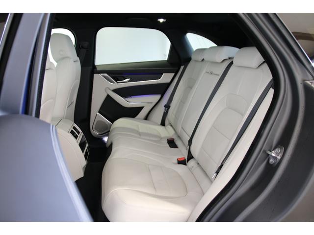 Fペイス R-ダイナミックブラックキュレーテッドフォージャパン 特別仕様車 弊社販売ワンオーナー 認定中古車 ガラスルーフ コールドクライメイトパック ワイヤレスデバイスチャージング シートメモリー機能 認定中古車保証2年付(23枚目)