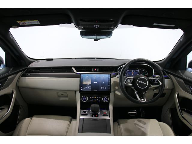 Fペイス R-ダイナミックブラックキュレーテッドフォージャパン 特別仕様車 弊社販売ワンオーナー 認定中古車 ガラスルーフ コールドクライメイトパック ワイヤレスデバイスチャージング シートメモリー機能 認定中古車保証2年付(43枚目)