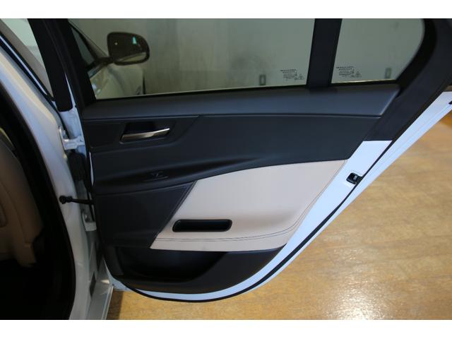 XE XE プレステージ 弊社販売車両 認定中古車 スライディングパノラミックルーフ フル液晶メーター アダプティブクルーズコントロール ブラインドスポットモニター レーンキープワーニング(28枚目)