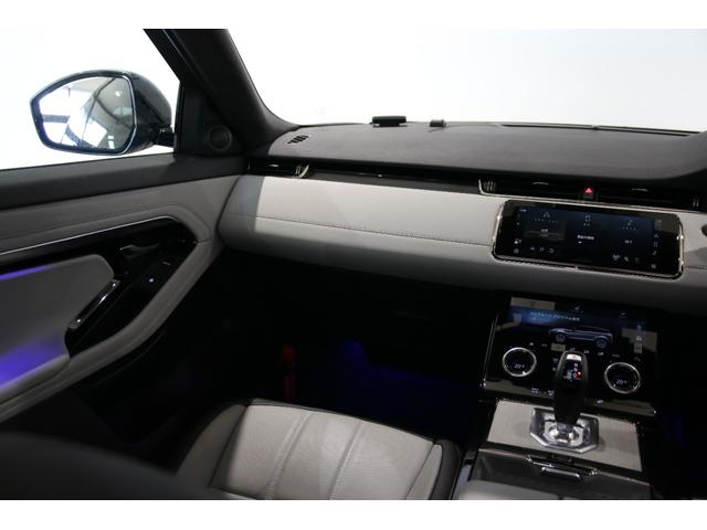 レンジローバーイヴォーク ブロンズコレクション　キュレーテッド　フォージャパン　特別仕様車　ＢＲＯＮＺＥ　ＣＯＬＬＥＣＴＩＯＮ　ＣＵＲＡＴＥＤ　ＦＯＲ　ＪＡＰＡＮ　認定中古車　弊社販売ワンオーナー　スライディングパノラミックルーフ　コールドクライメイトパック（12枚目）