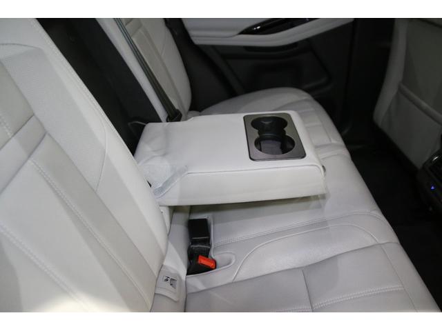 レンジローバーイヴォーク ＳＥ　認定中古車　弊社販売ワンオーナー　２０インチアルミホイール　シートメモリー　デジタルＴＶチューナー　フロントシートヒーター　ブラックコントラストルーフ　ＡＣＣ　ブラインドスポット（28枚目）