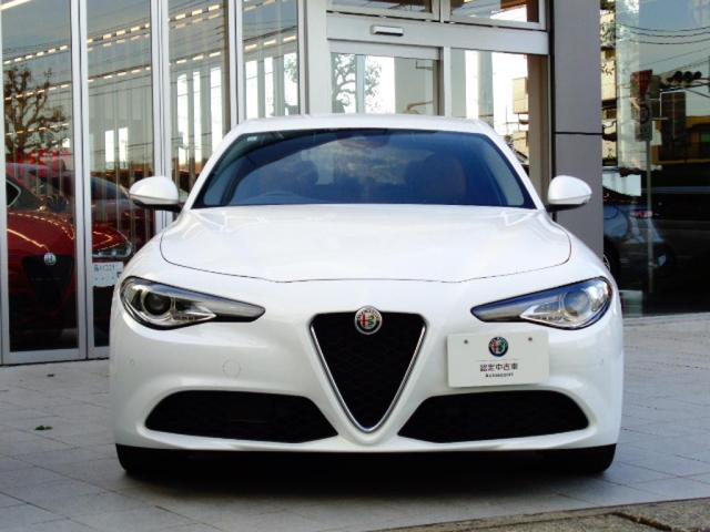 ジュリア スーパー　正規ディーラー車　弊社販売１オーナーユーザー様下取車両　前席ヒーター機能付キャメルレザーシート　純正ナビゲーション　ＴＶチューナー　バックカメラＥＴＣ　純正１８ＡＷ　パドルシフトＡＣＣ機能付（4枚目）