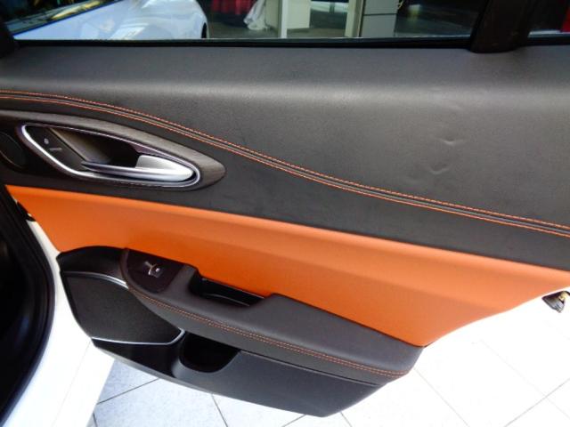 ジュリア スーパー　正規ディーラー車　弊社販売１オーナーユーザー様下取車両　前席ヒーター機能付キャメルレザーシート　純正ナビゲーション　ＴＶチューナー　バックカメラＥＴＣ　純正１８ＡＷ　パドルシフトＡＣＣ機能付（16枚目）