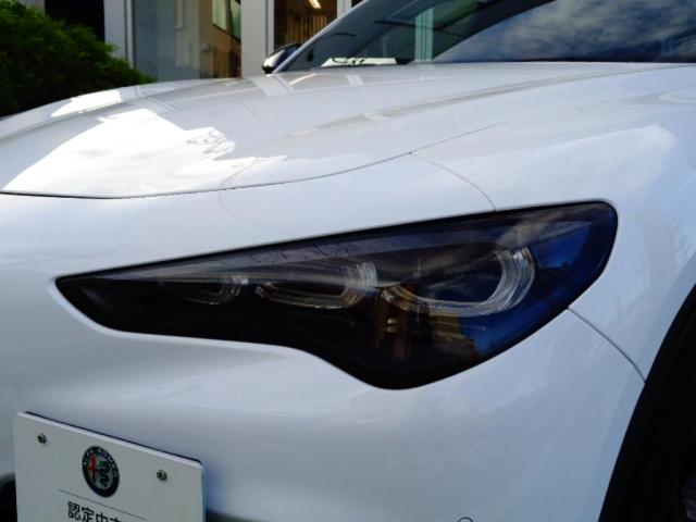 ステルヴィオ ２．０ターボ　Ｑ４ヴェローチェ　正規ディーラー車　１オーナー　純正２１インチＡＷ　前席ヒーター機能付レザーシート　純正ナビゲーション　バックカメラ　ＥＴＣ　ＬＥＤヘッドライト　液晶メーター（5枚目）