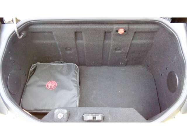 ４Ｃスパイダー 　正規ディーラー車　左ハンドル　１オーナー　タイミングベルト交換済　前後１８　１９ＡＷＦＩＧＨＴＥＸデュアルアジャスタブルダンパー（車高調正式）　バックカメラ　ＧＰＳレーダー　ドライブレコーダー　ＥＴＣ（21枚目）