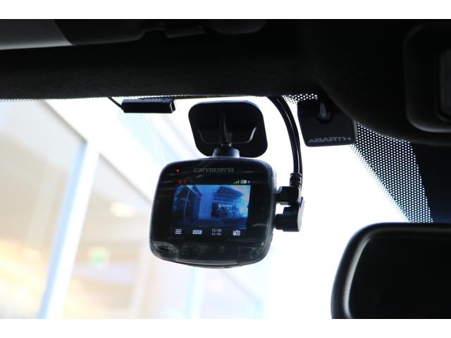 アバルト595 コンペティツィオーネ タイヤ4本新品交換 認定中古車保証一年付 純正ナビ フルセグTV バックモニター ドラレコ前 レーダー探知機 ETC 当社販売・整備・買取車両(9枚目)