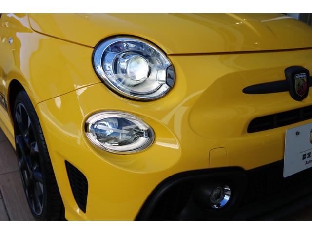 アバルト595 コンペティツィオーネ タイヤ4本新品交換 認定中古車保証一年付 純正ナビ フルセグTV バックモニター ドラレコ前 レーダー探知機 ETC 当社販売・整備・買取車両(17枚目)