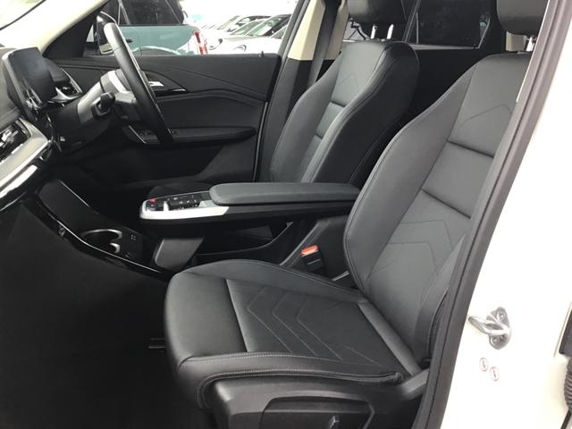 Ｘ１ ｘＤｒｉｖｅ　２０ｉ　ｘライン　純正ナビ　バックカメラ　ＥＴＣ　黒レザー　ＬＥＤヘッドライト　１８インチ　レーンチェンジウォーニング　ＡＣＣ　電動リアゲート　コンフォートアクセス　ワンオーナー　禁煙車　前周囲カメラ　電動シート（17枚目）