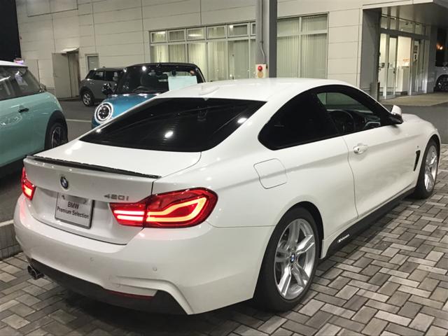 ４シリーズ ４２０ｉクーペ　Ｍスポーツ　アクティブクルーズコントロール　ＬＥＤヘッドライト　リアカメラ　コンフォートアクセス　アンビエントライト　前後パークディスタンスコントロール　純正ＨＤＤナビゲーション　Ｂｌｕｅ　Ｔｏｏｔｈ　ＥＴＣ（4枚目）