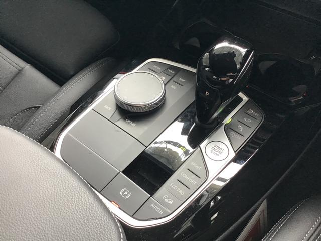 X3 xDrive 20d Mスポーツ レンタアップ アクティブクルーズコントロール ヘッドアップディスプレイ 全周囲カメラ コンフォートアクセス 地デジチューナー アンビエントライト ハーマンカードンスピーカー ワイヤレス充電 ETC(39枚目)